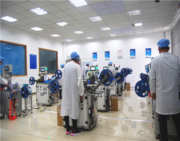 载带包装 电子元器件的精密物流守护者